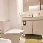 209 Modern In Close To Everything شقة