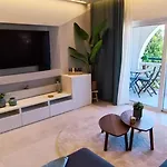209 Modern In Close To Everything Apartment *